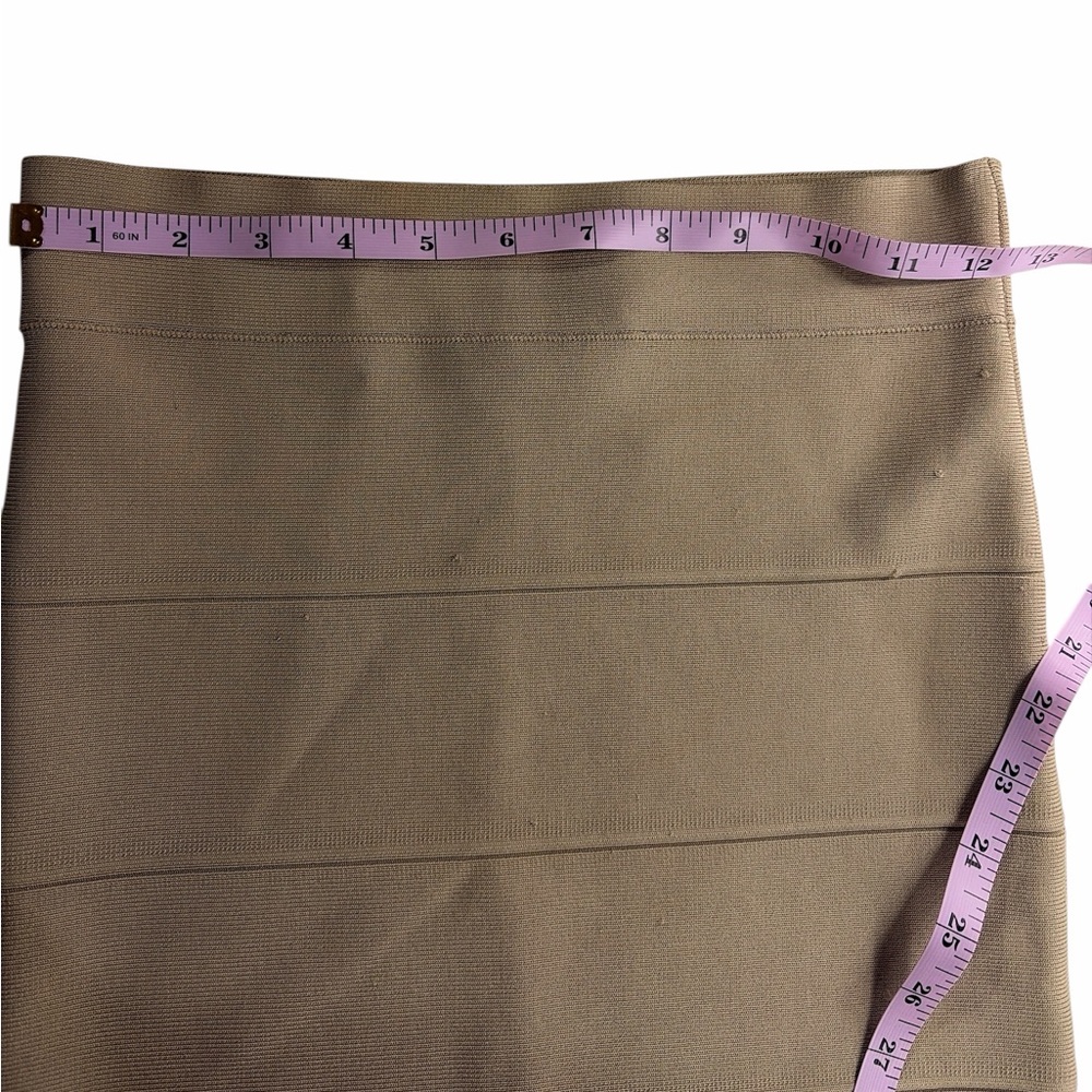 BCBGMAXAZRIA Simone Pull-On Bandage Skirt,small - Picture 8 of 11